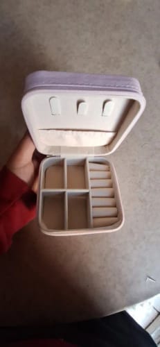 Customer photo review of Small Jewelry Box – Macaroon Style Travel Case for Studs & Rings