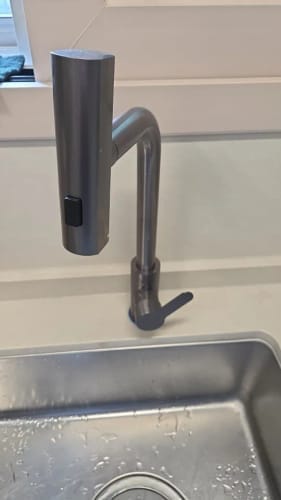 Customer photo review of Stainless Steel Kitchen Faucet - MapleFair Pull-Out Faucet