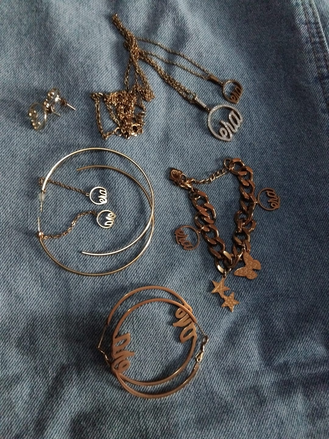 Customer photo review of Gold  Era Charm Bracelet