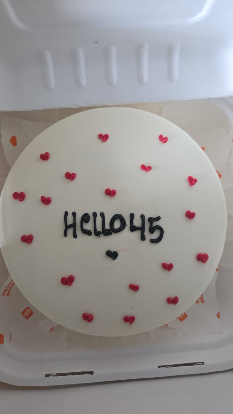 Customer photo review of Custom Bento Cake