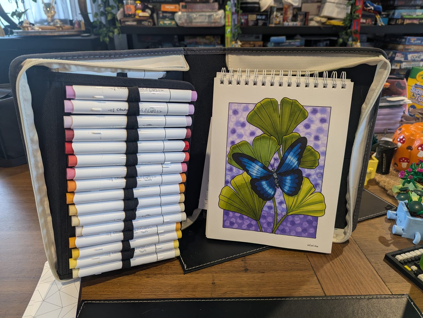 Customer photo review of Ohuhu x Jade Summer Alcohol Markers & Coloring Book Set, 47 Colors + 1 Colorless Blender, Honolulu B, Brush & Fine Dual Tips