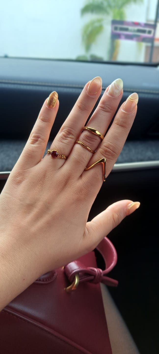 Customer photo review of Anillo Vera