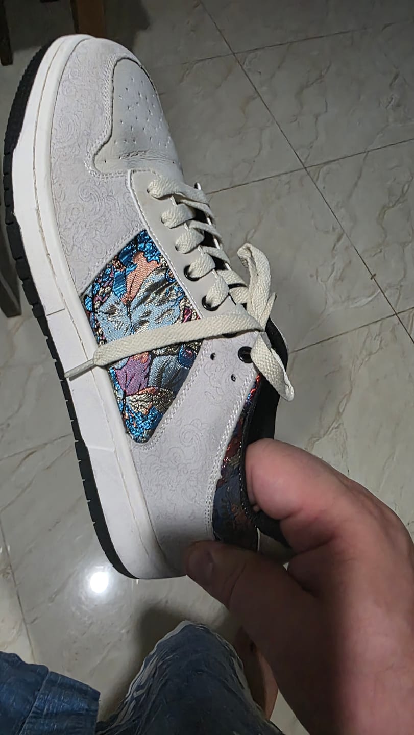 Customer photo review of Dunhuang Mythos Sneakers