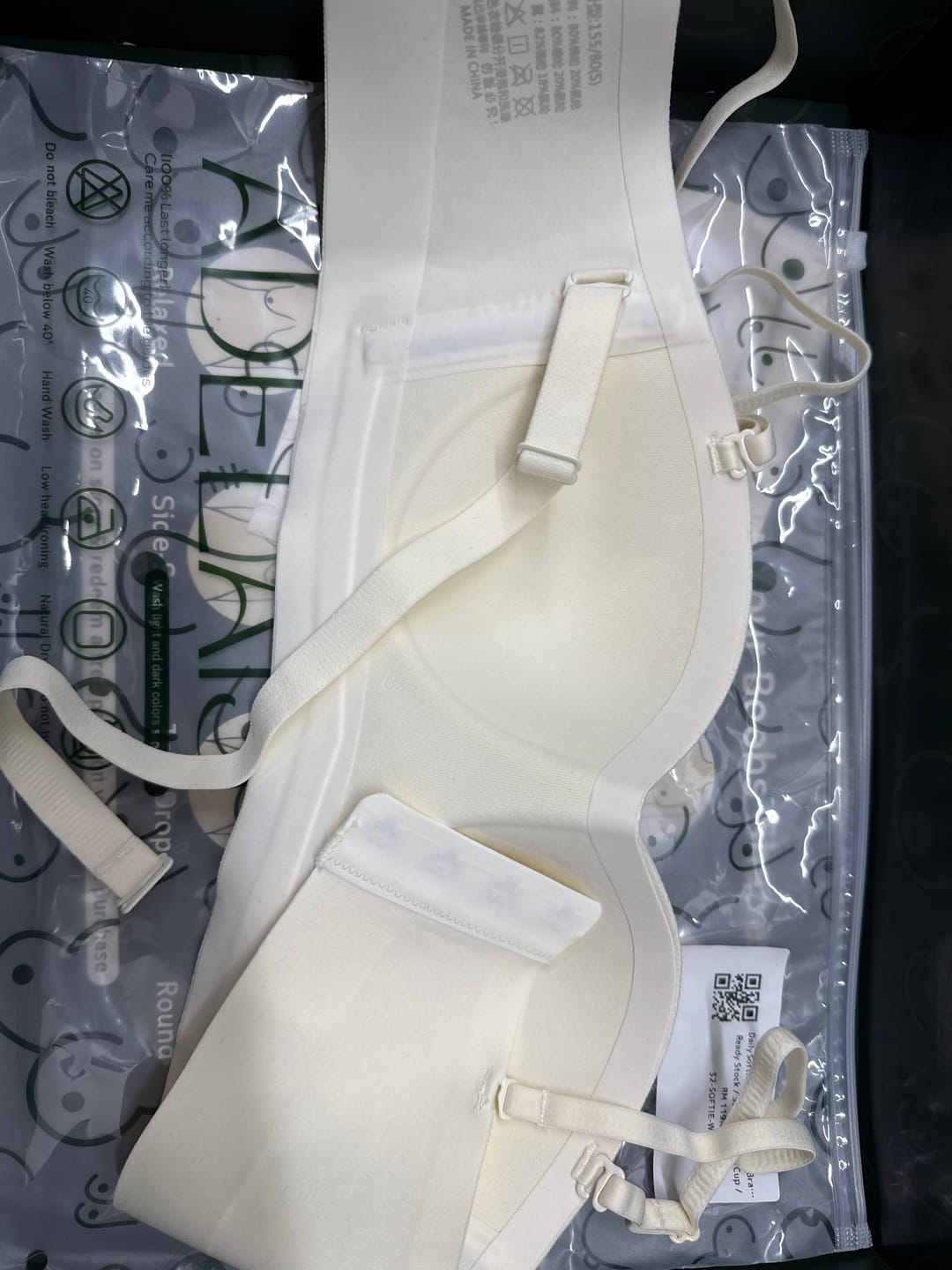 Customer photo review of Daily Softie Multi-way Seamless Bra In Milky White