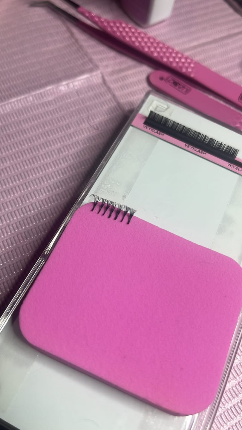 Customer photo review of Volume 5ml - Lash Extension Glue