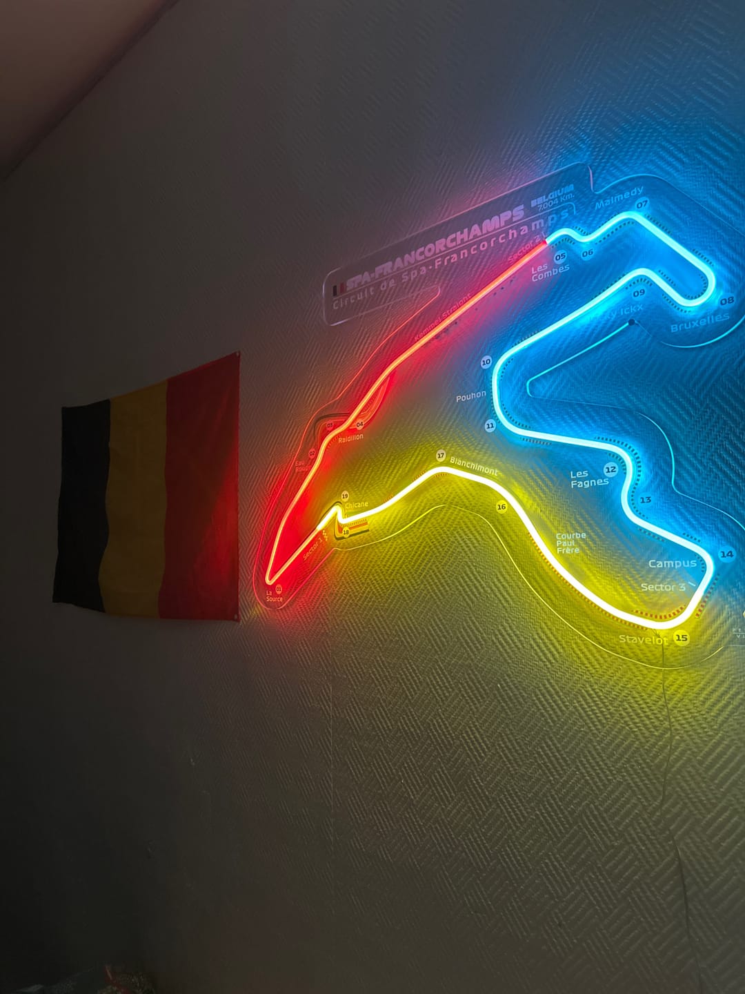 Customer photo review of Circuit De Spa-Francorchamps Neon Race Track