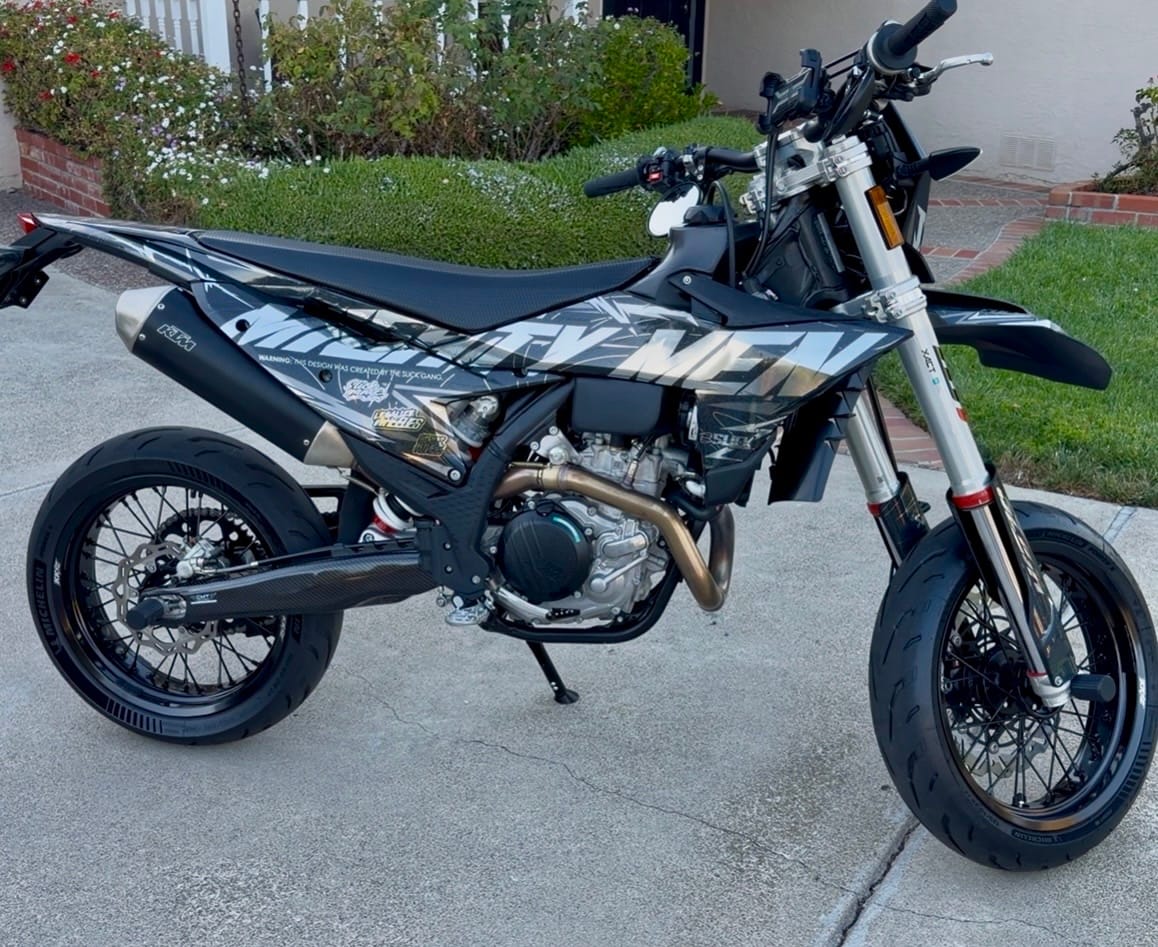 Customer photo review of ADRENALINE - GRAPHICS KIT