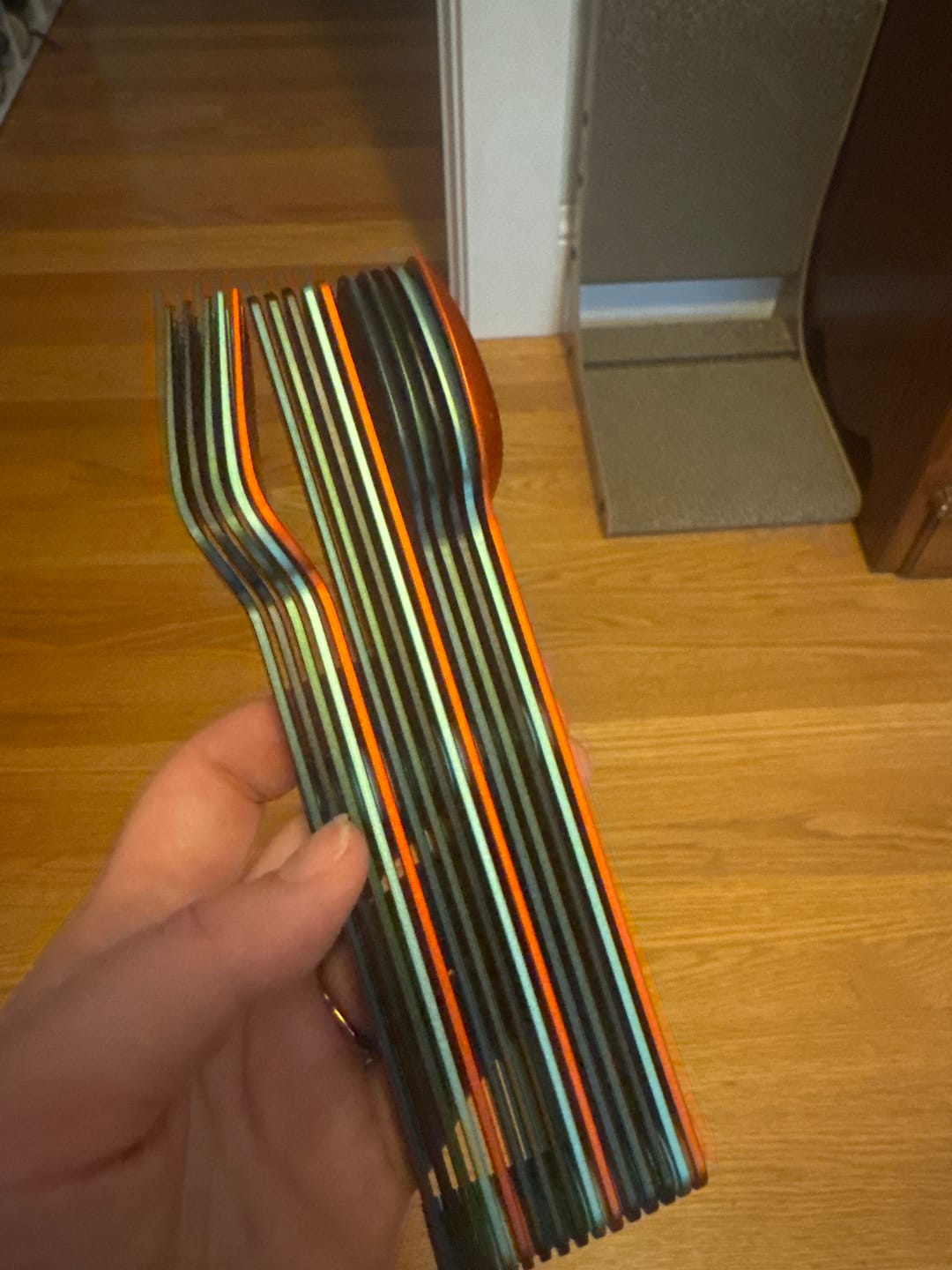 Customer photo review of Magware - Magnetic Cutlery Family Set (15 PCS)