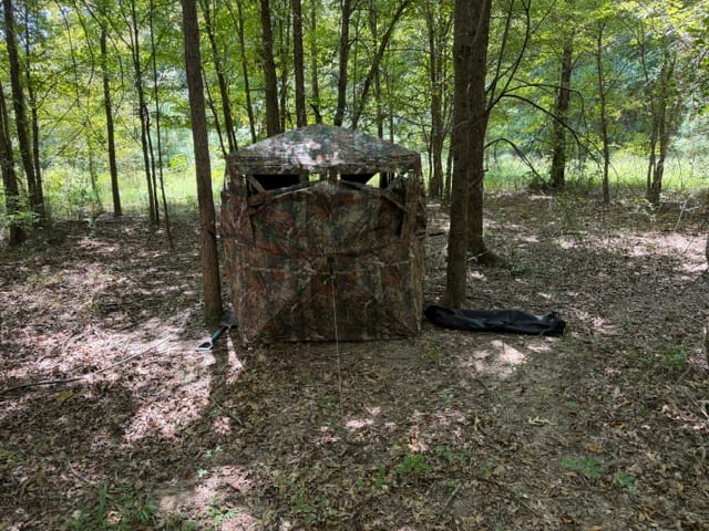 Customer photo review of Vis Series 270 Degree See Through Hunting Blind | Portable 2 3 4 Person Ground Blind | Camo Pop Up Deer Blind for Deer & Hunters