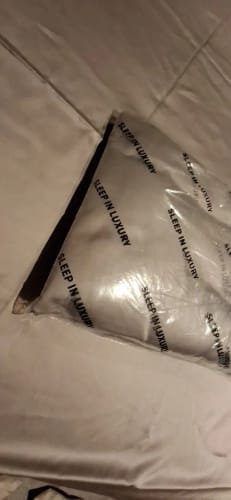 Customer photo review of Silk Bedding Set – Mulberry Silk Luxury Duvet Cover