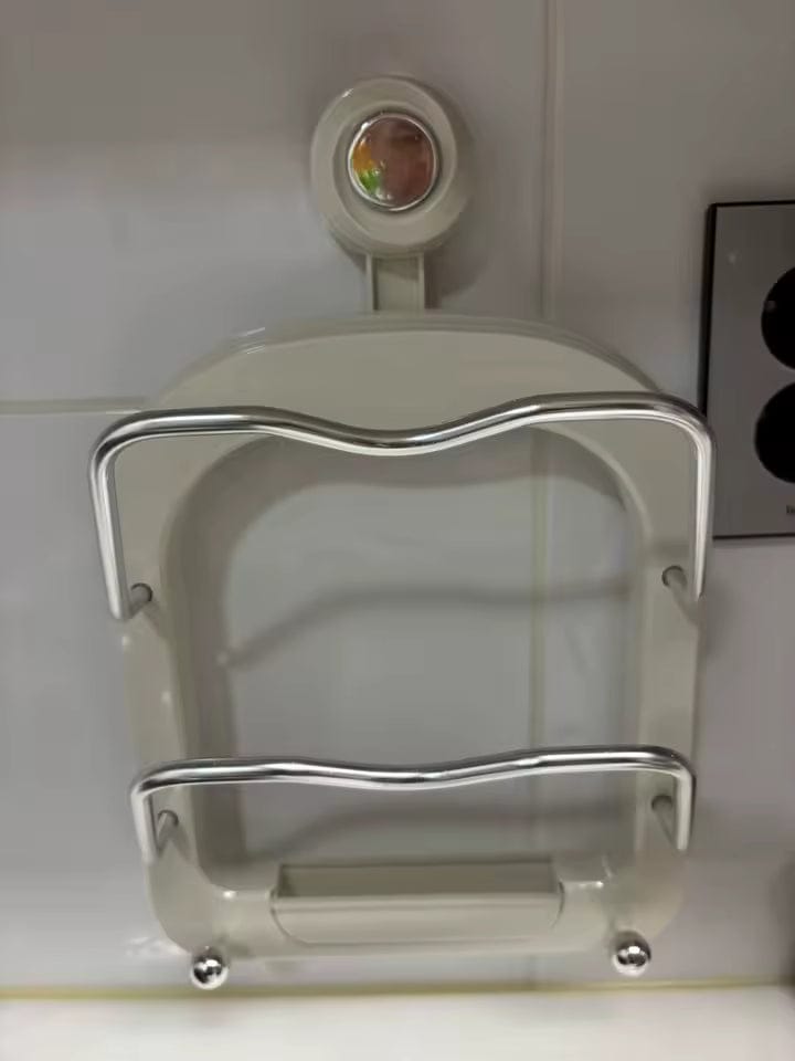 Customer photo review of Zidni držač za poklopce