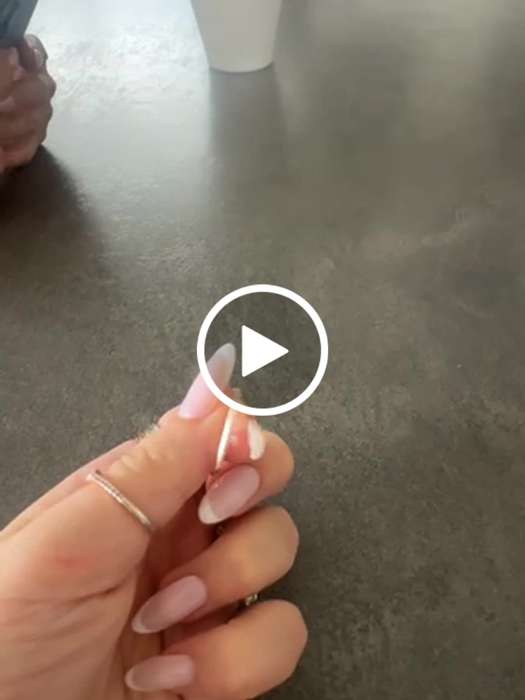 Customer video review of Elise