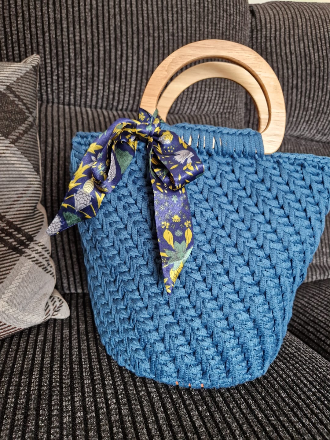 Customer photo review of CrochetPark™  Elegant granny Crochet Bag DIY Kit