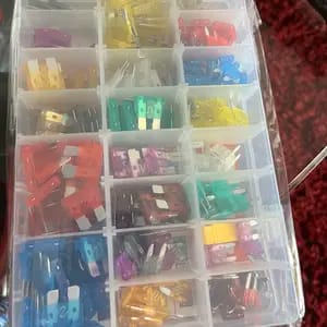 Customer photo review of Protezione Elettrica Kit Fusibili Auto Mini Lama con Estrattore