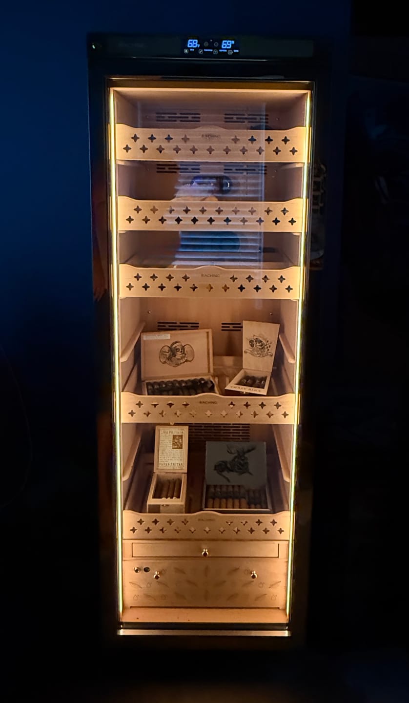 Customer photo review of Raching MON3800A Electric Humidor | Holds 1,500 Cigars