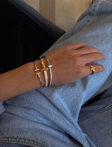 Customer photo review of T Wire Bracelet Elegant