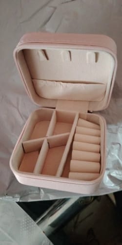Customer photo review of Small Jewelry Box – Macaroon Style Travel Case for Studs & Rings