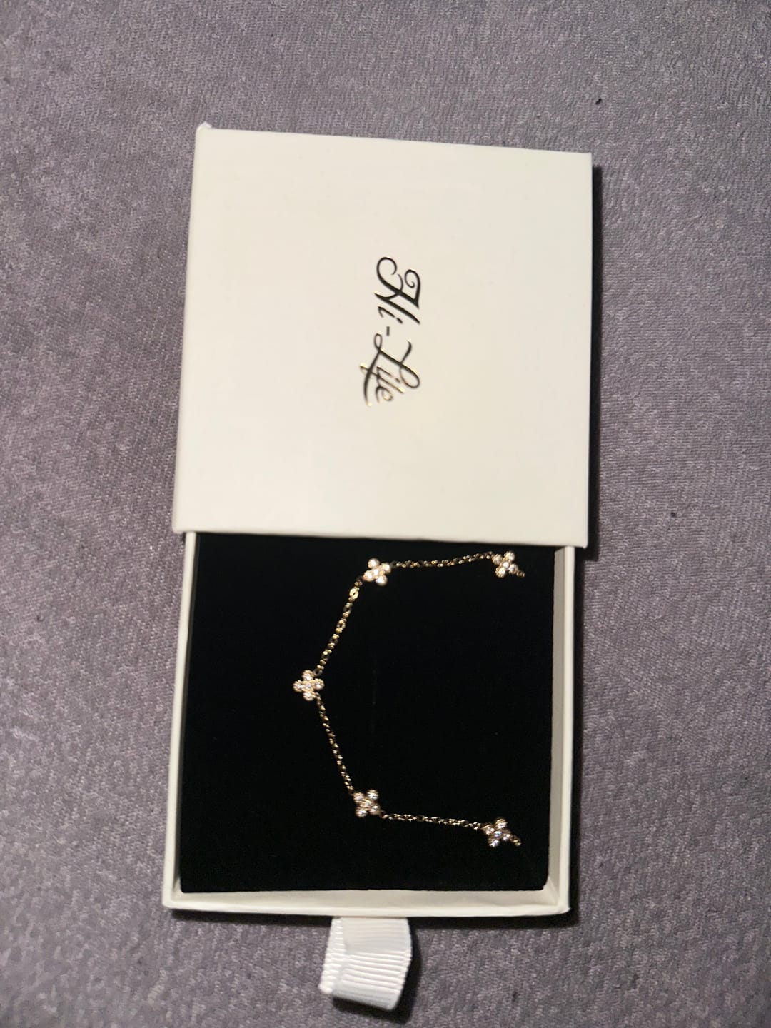Customer photo review of Pave Flower Kette 14K Vergoldet