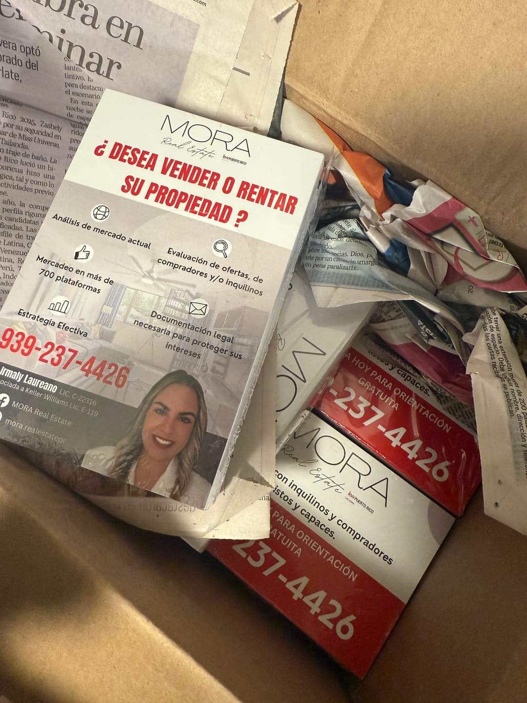 Customer photo review of Flyers 4" x 6" Full Color (Cartón / 2 Lados)