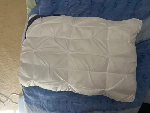 Customer photo review of Hotel Pillow – 5-Star Three-Dimensional Sleeping Pillow
