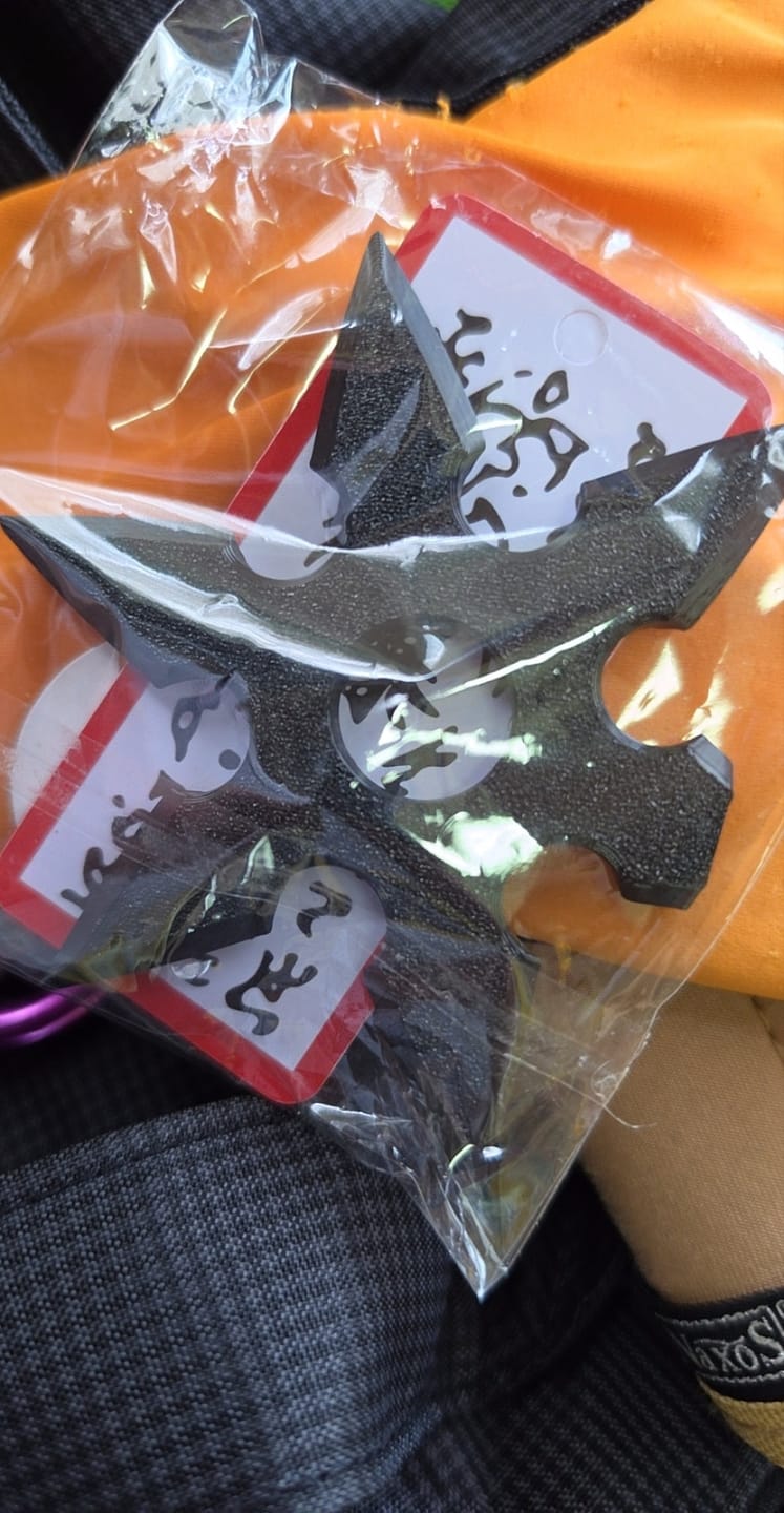 Customer photo review of Kunai Shuriken Explosive Tag Fridge Magnet