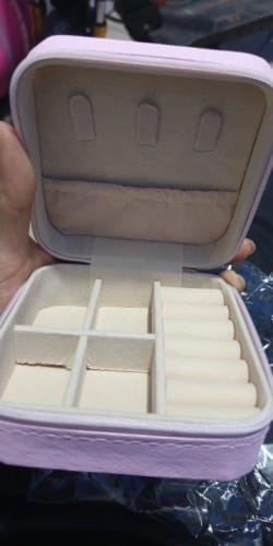 Customer photo review of Small Jewelry Box – Macaroon Style Travel Case for Studs & Rings