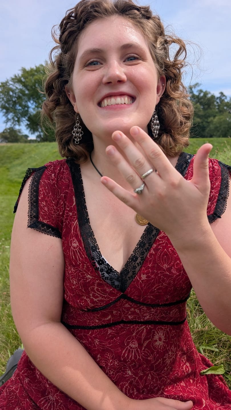 Customer photo review of Antique Art Deco 18k White Gold .07ct Old Mine Cut Diamond Blossom Border Ring 6.25