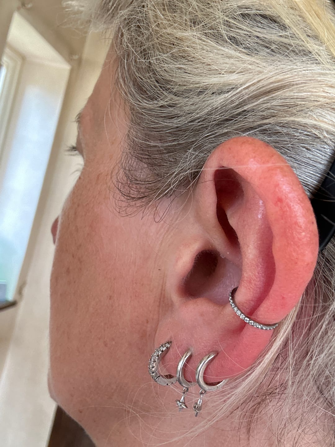 Customer photo review of Eternity Pavé Clicker Silver