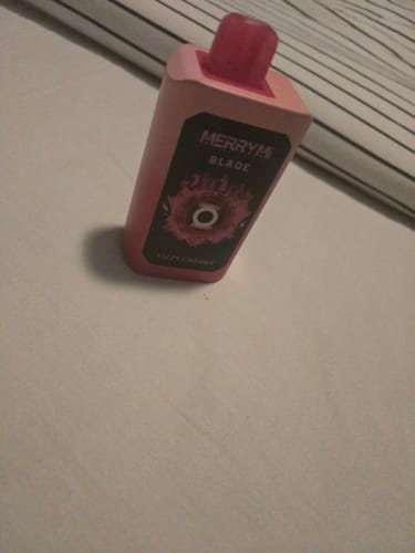 Customer photo review of Merry-Mi - Blade 30K - Puff Jetable / Vape Disposable - 5% nicotine