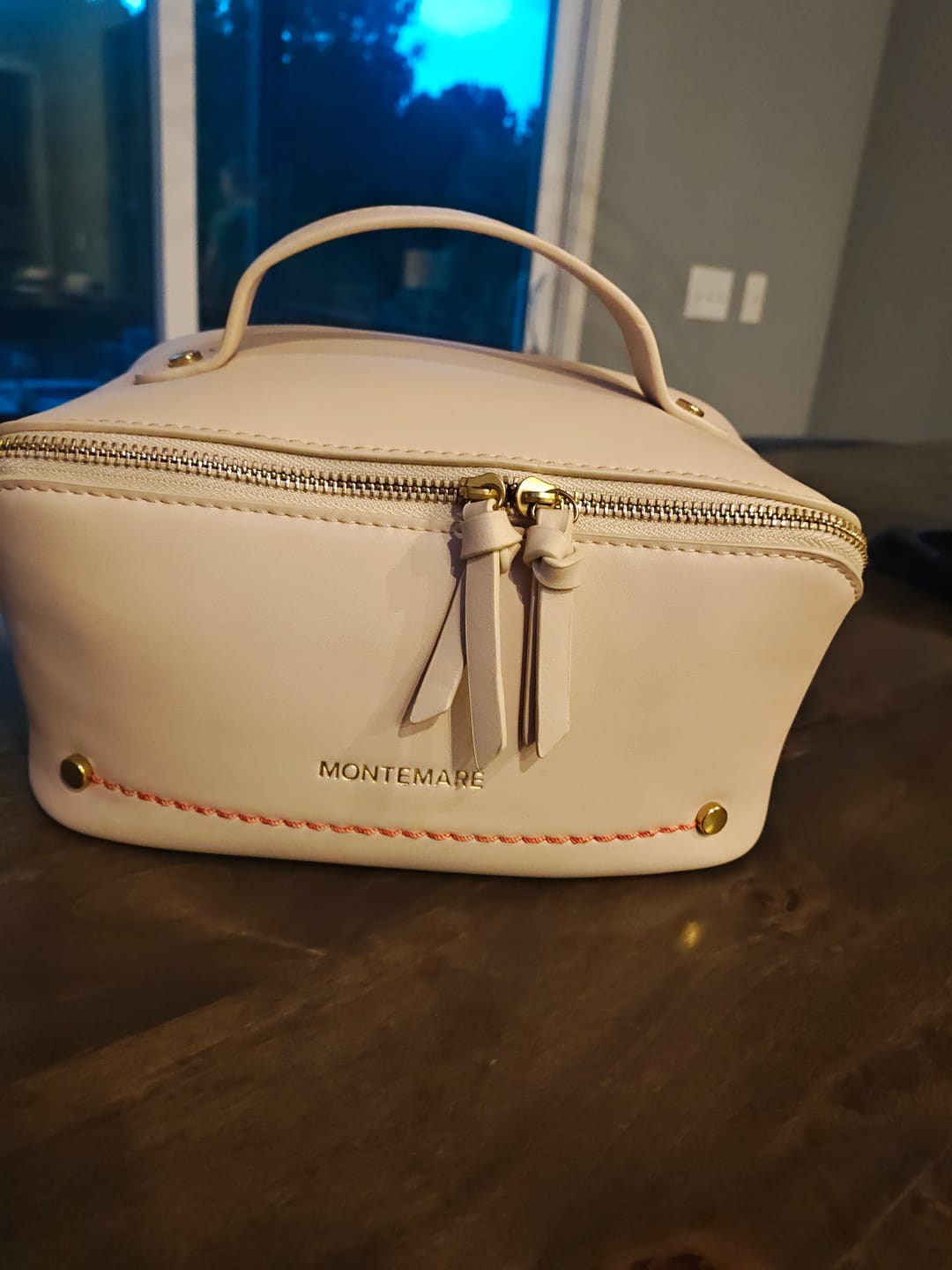 Customer photo review of Roma Foldout Toiletry Case