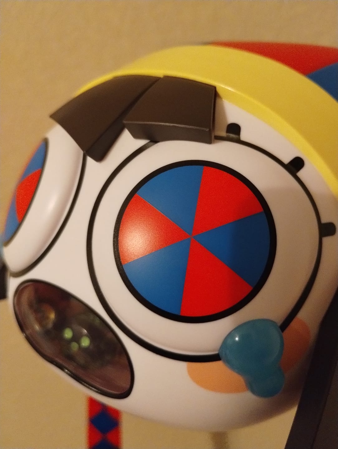 Customer photo review of Pomni Popcorn Bucket