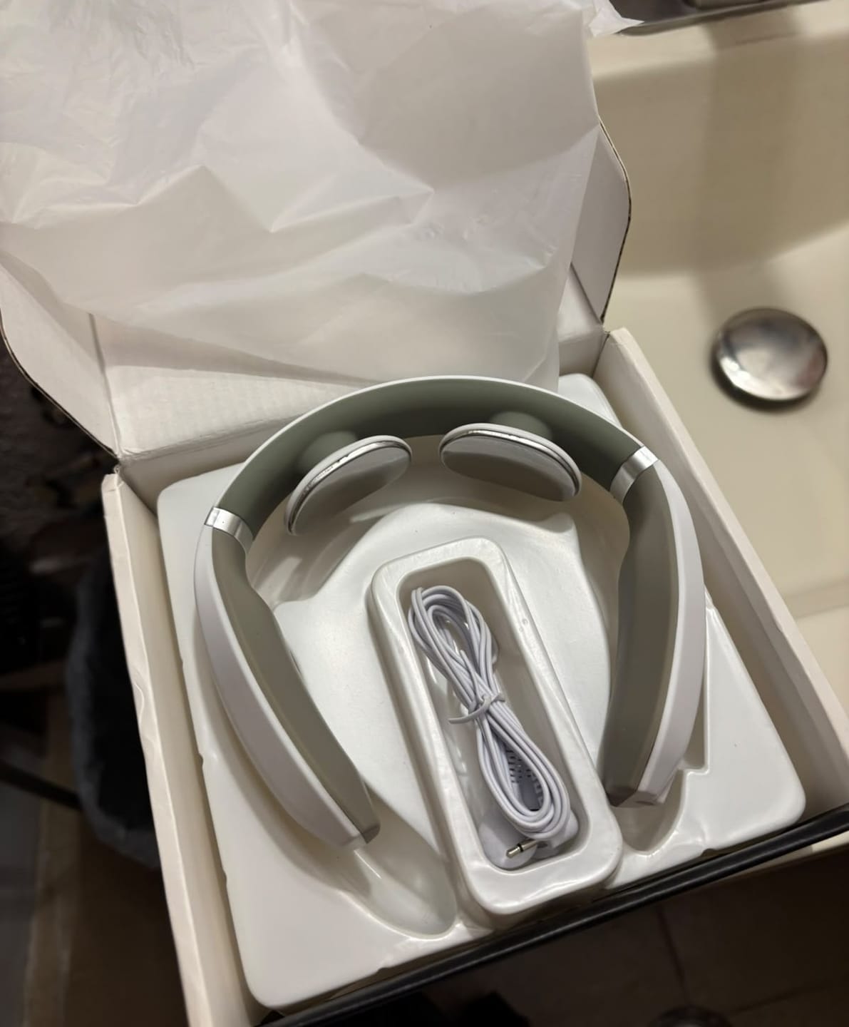 Customer photo review of Masajeador Cervical Descontracturante