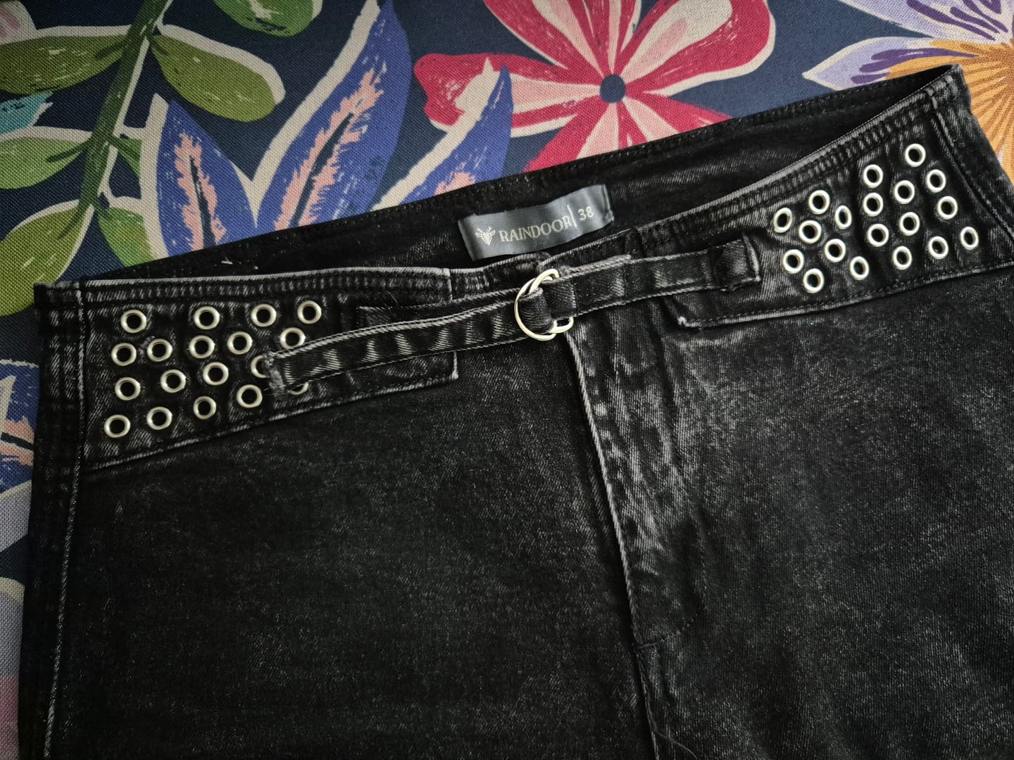 Customer photo review of Pantalón Pretina Ojal Black