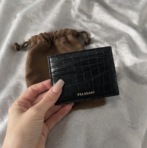 Customer photo review of Black Portofino Card Holder