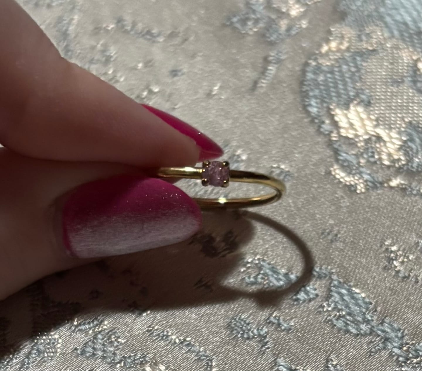 Customer photo review of Anillo Zirconia Birthstone