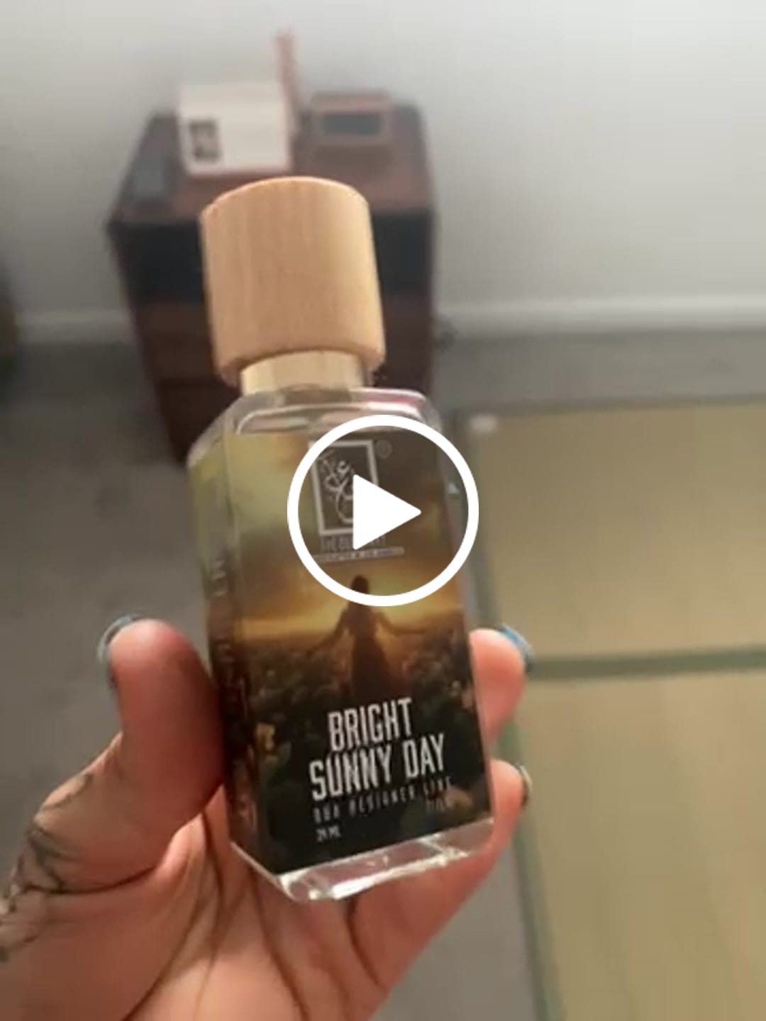 Customer video review of Bright Sunny Day