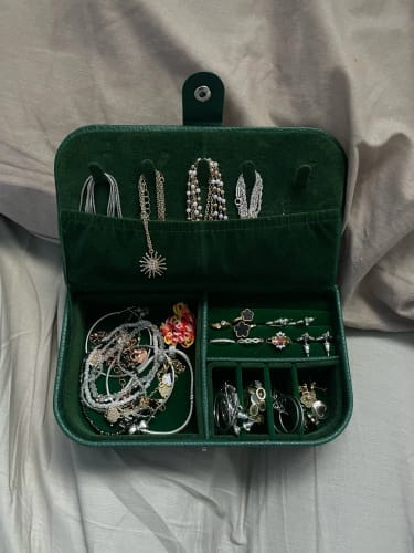 Customer photo review of Travel Jewelry Box – Portable Leather Organizer Case