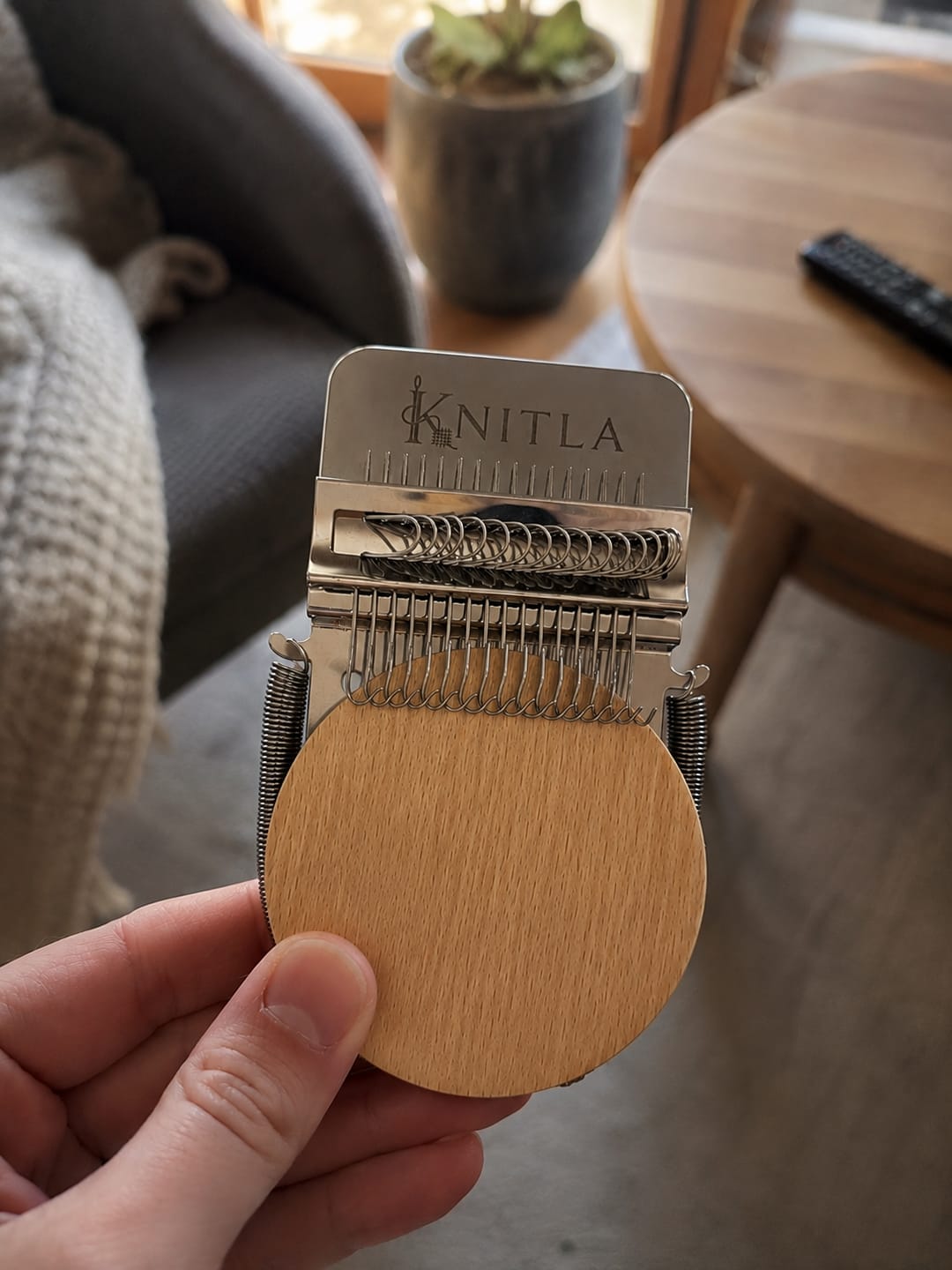 Customer photo review of Knitla – Väv enkelt & ge kläder nytt liv