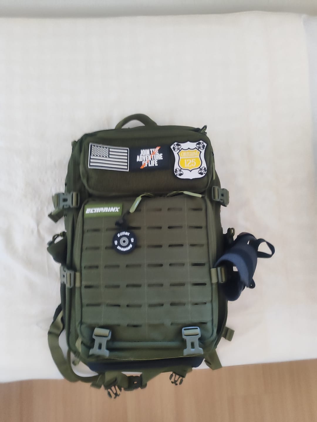 Customer photo review of Mochila Táctica V2 45L Verde