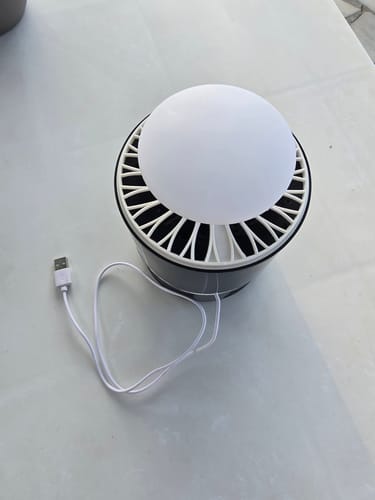 Customer photo review of Lámpara Antimosquitos por Succión USB