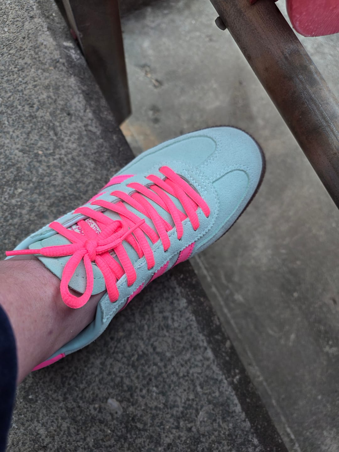 Customer photo review of Spezial Handball Green/Pink
