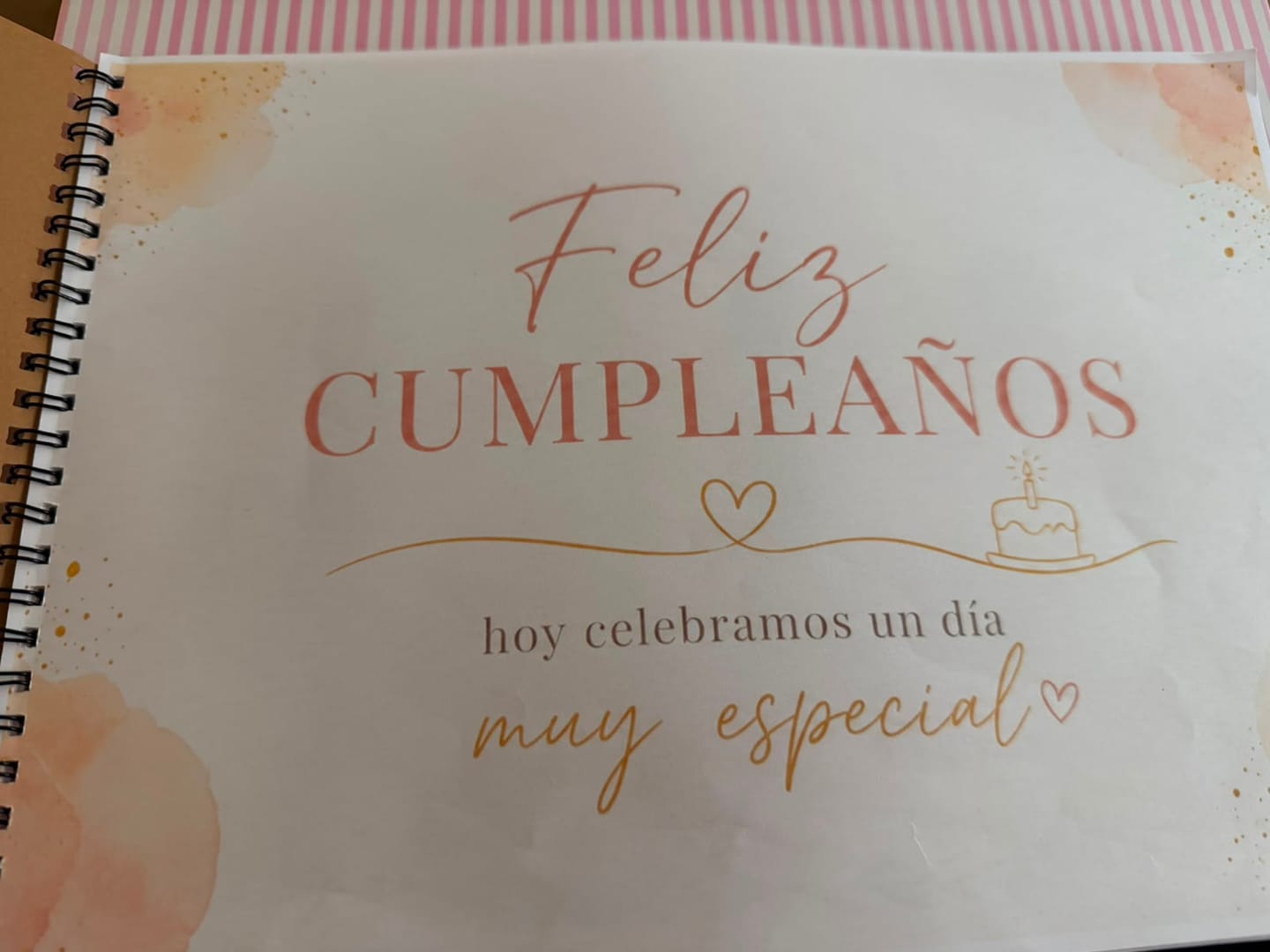 Customer photo review of Álbum Imprimible Feliz Cumpleaños