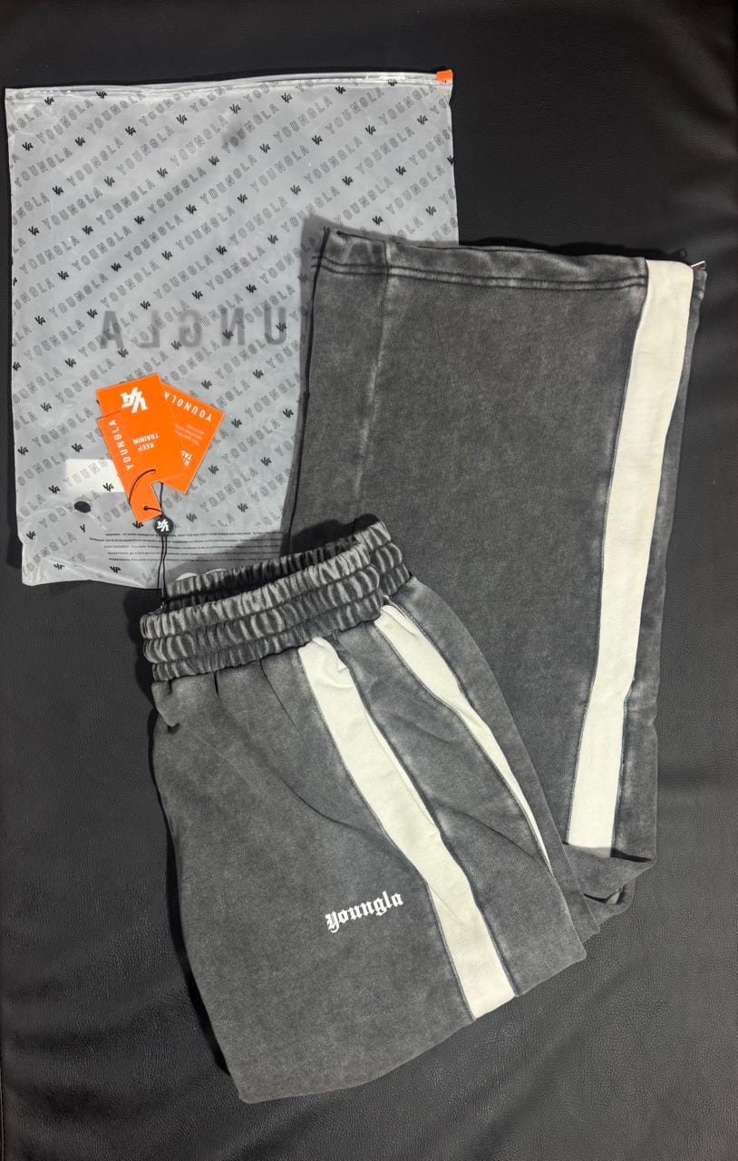 Customer photo review of 8114 - Looney Tunes Longsleeves