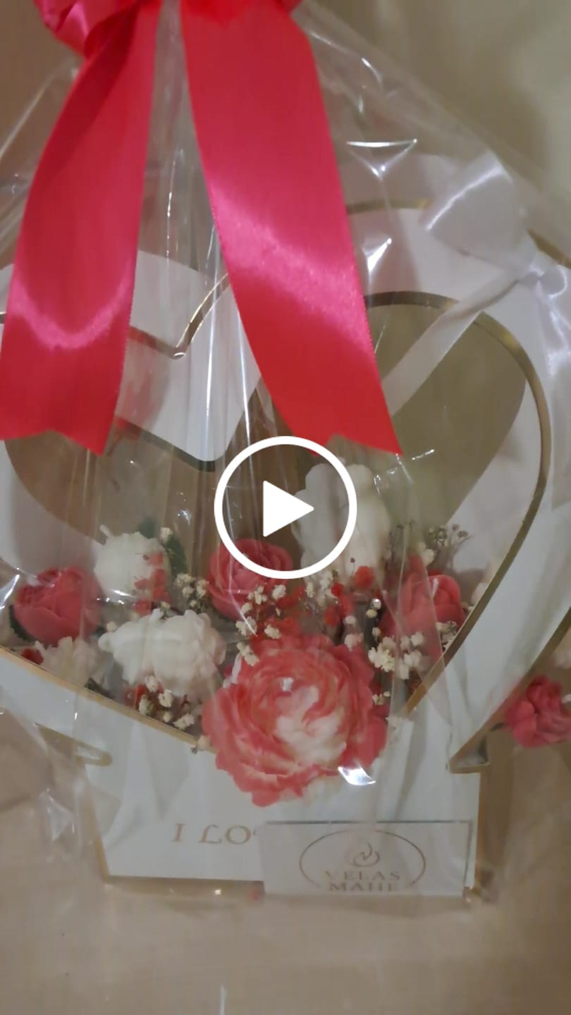 Customer video review of Fragancia DAMA DE LA GUADAÑA