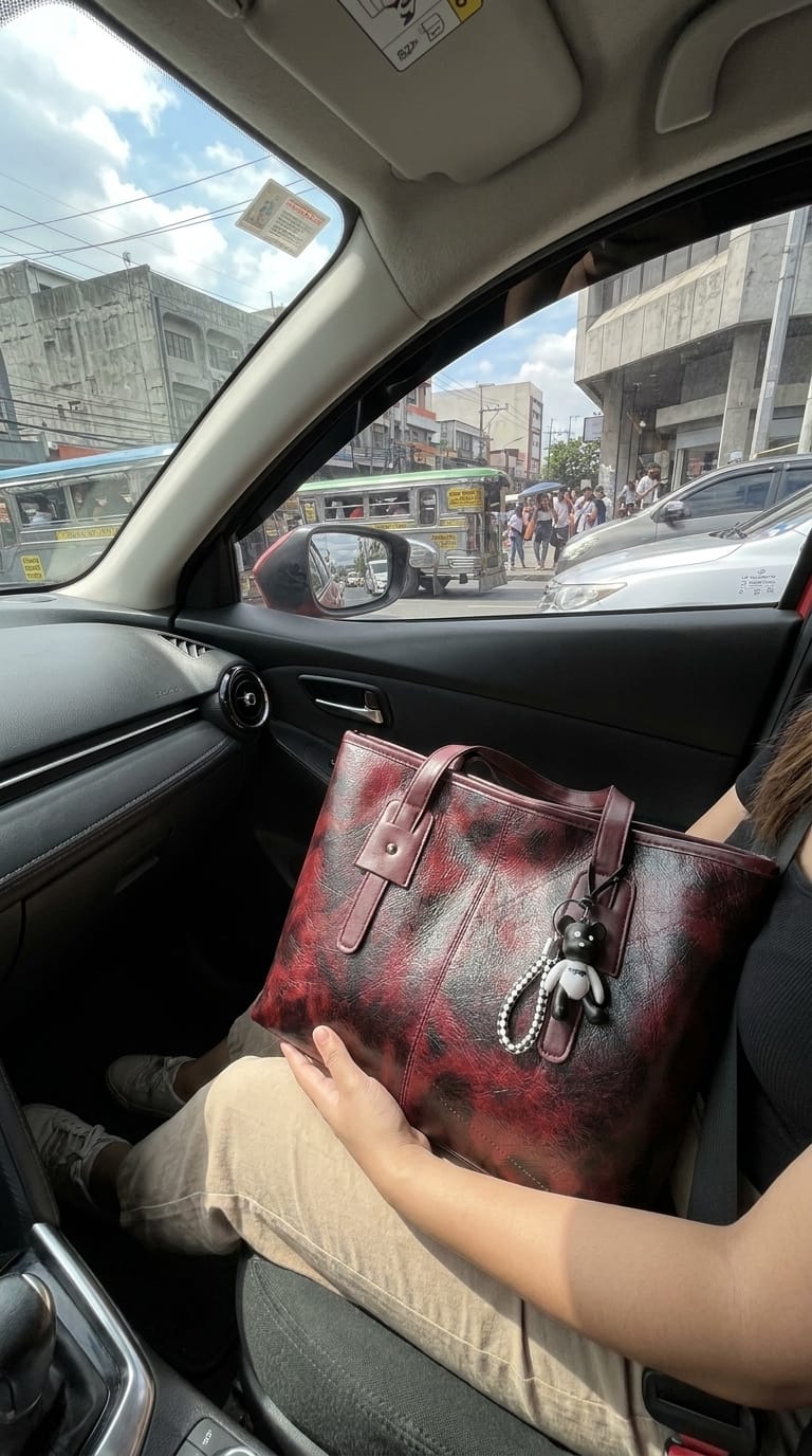 Customer photo review of Vintage Leather Tote Bag