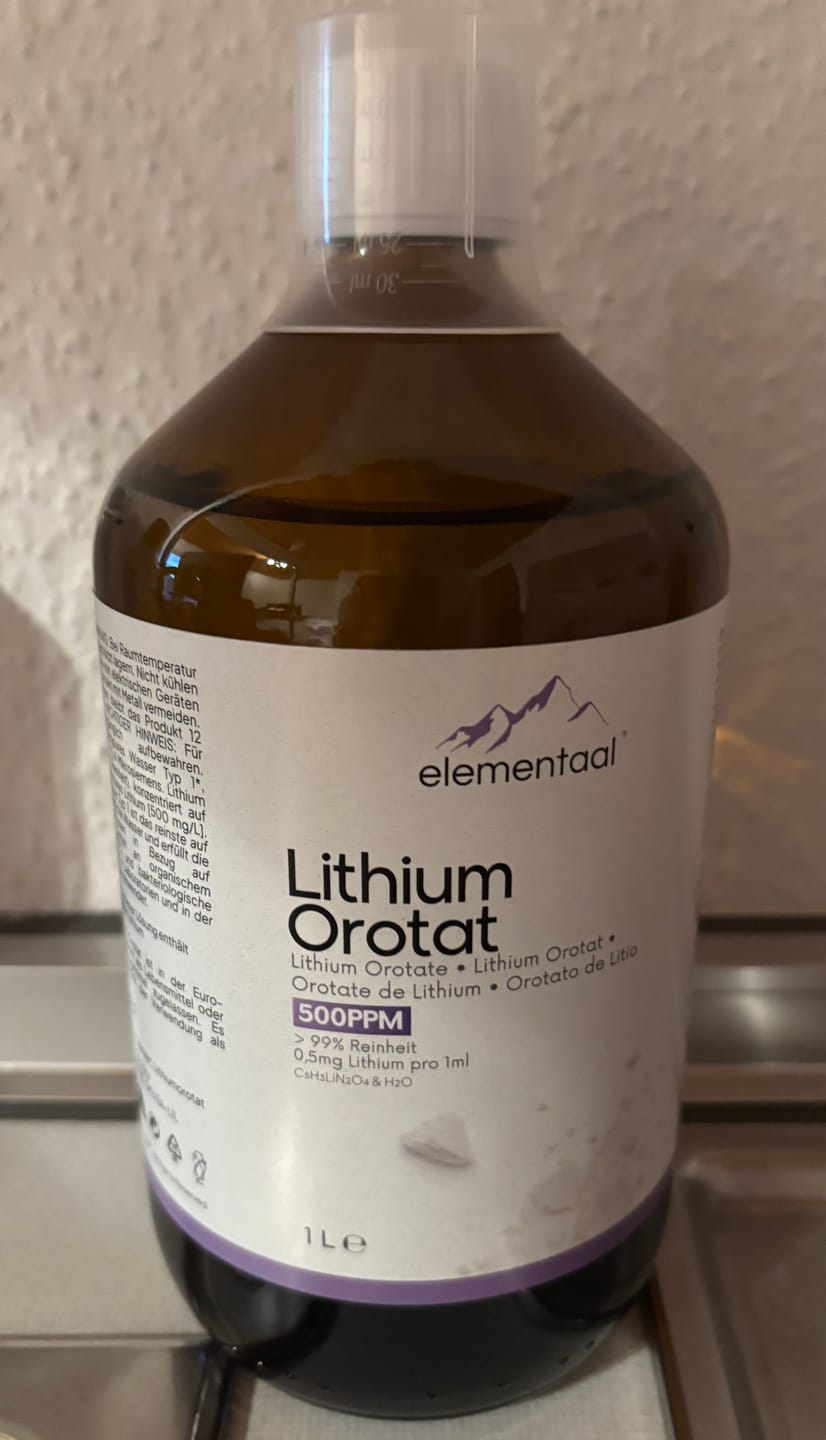 Customer photo review of 3 x 1000ml + 1000ml Lithium Orotat Gratis | inkl. Dosierspritzen, Messbechern & Pipetten