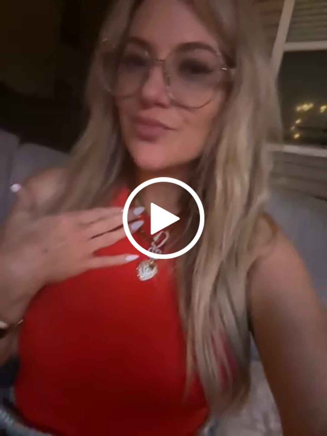Customer video review of Edessa Strawberry Necklace