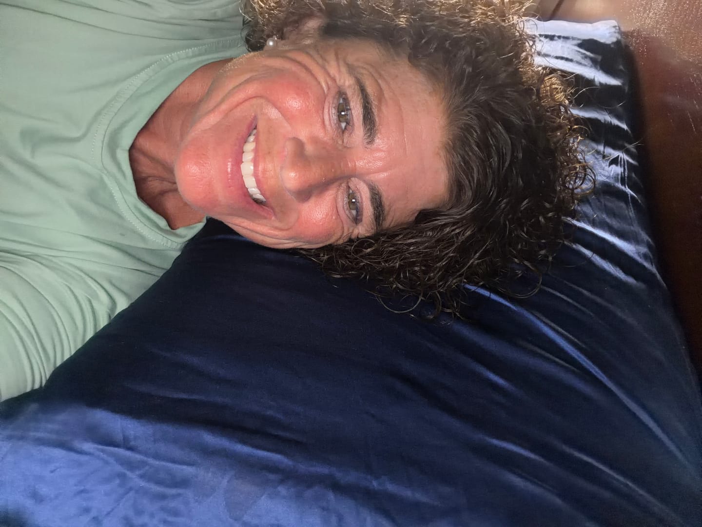 Customer photo review of 25 Momme 100% Pure Mulberry Silk Pillowcase
