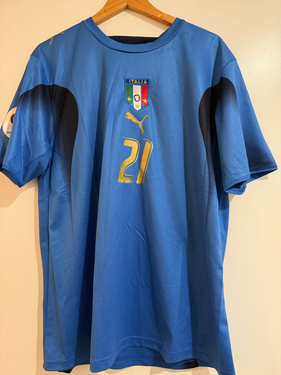 Customer photo review of Italia Maglia Home 2006 Vittoria Mondiali