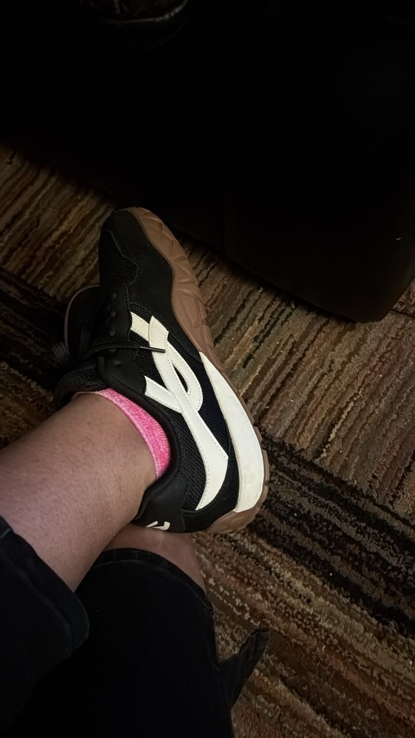 Customer photo review of Hareball - Wide Toe Sneakers